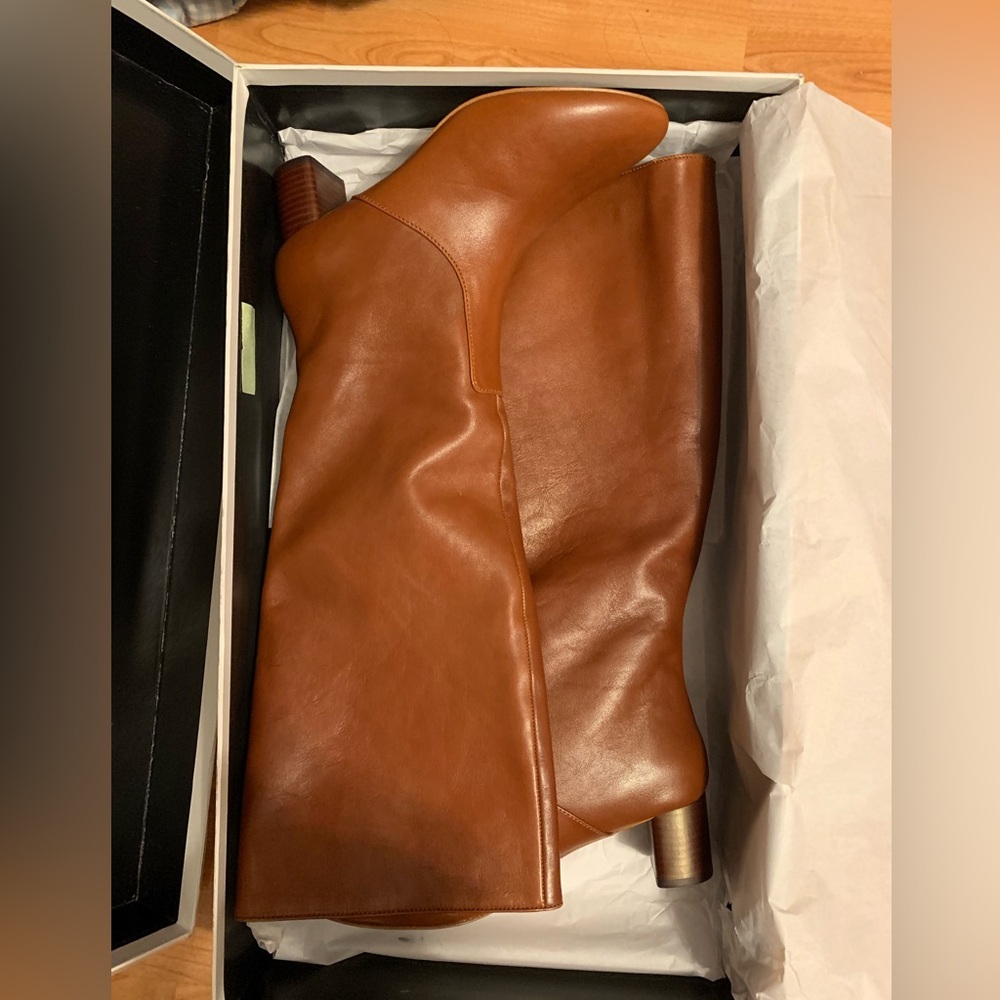NIB STEVEN by Steve Madden Reallie boot size 8